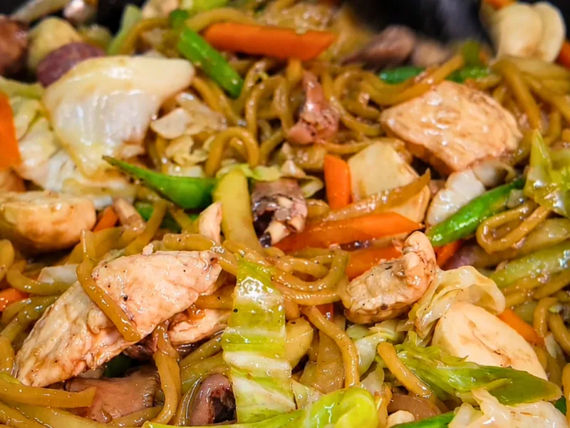 Chicken Pancit Canton Guisado